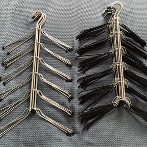 Space Saving Hanger Lot